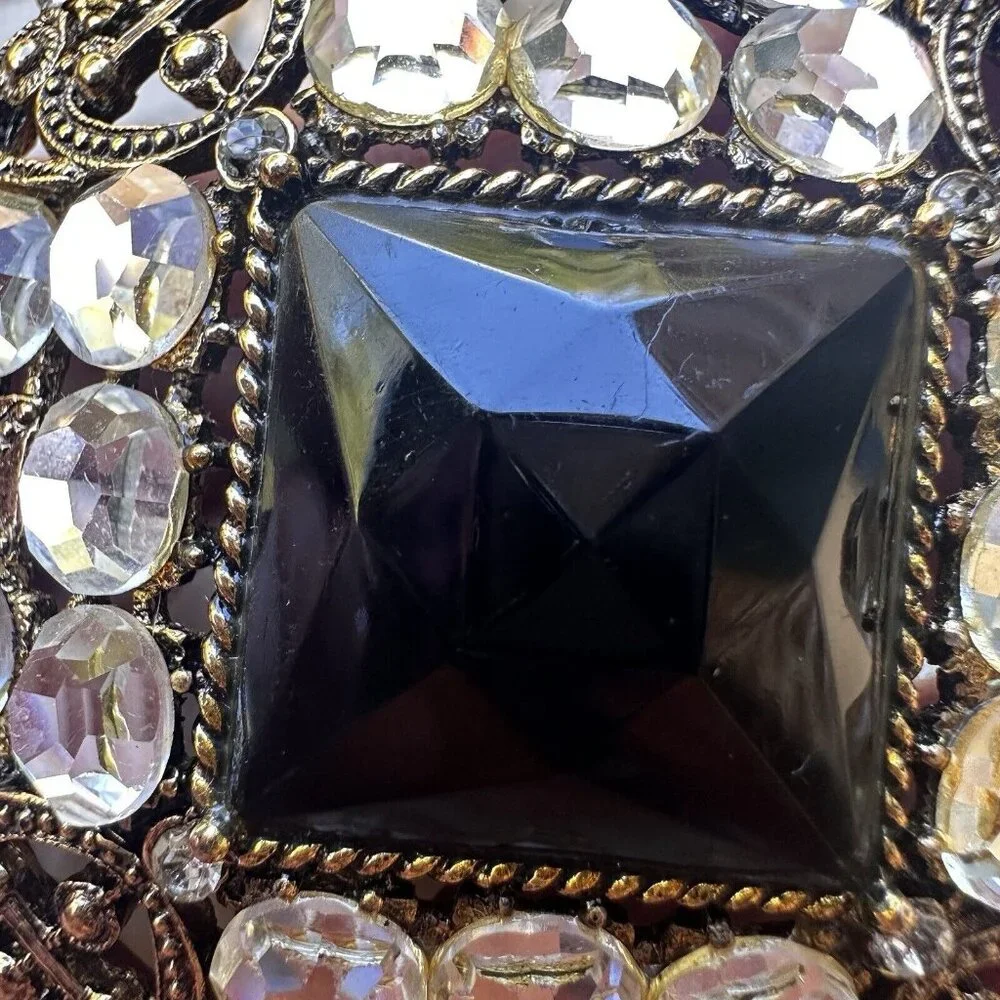 VTG Brooch Pin‎ 2 Inch Black Glass Cab Clear Rhinestones Gold Tone Filigree NWT